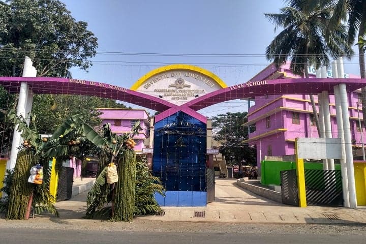 Seventh Day Adventist English High School campus