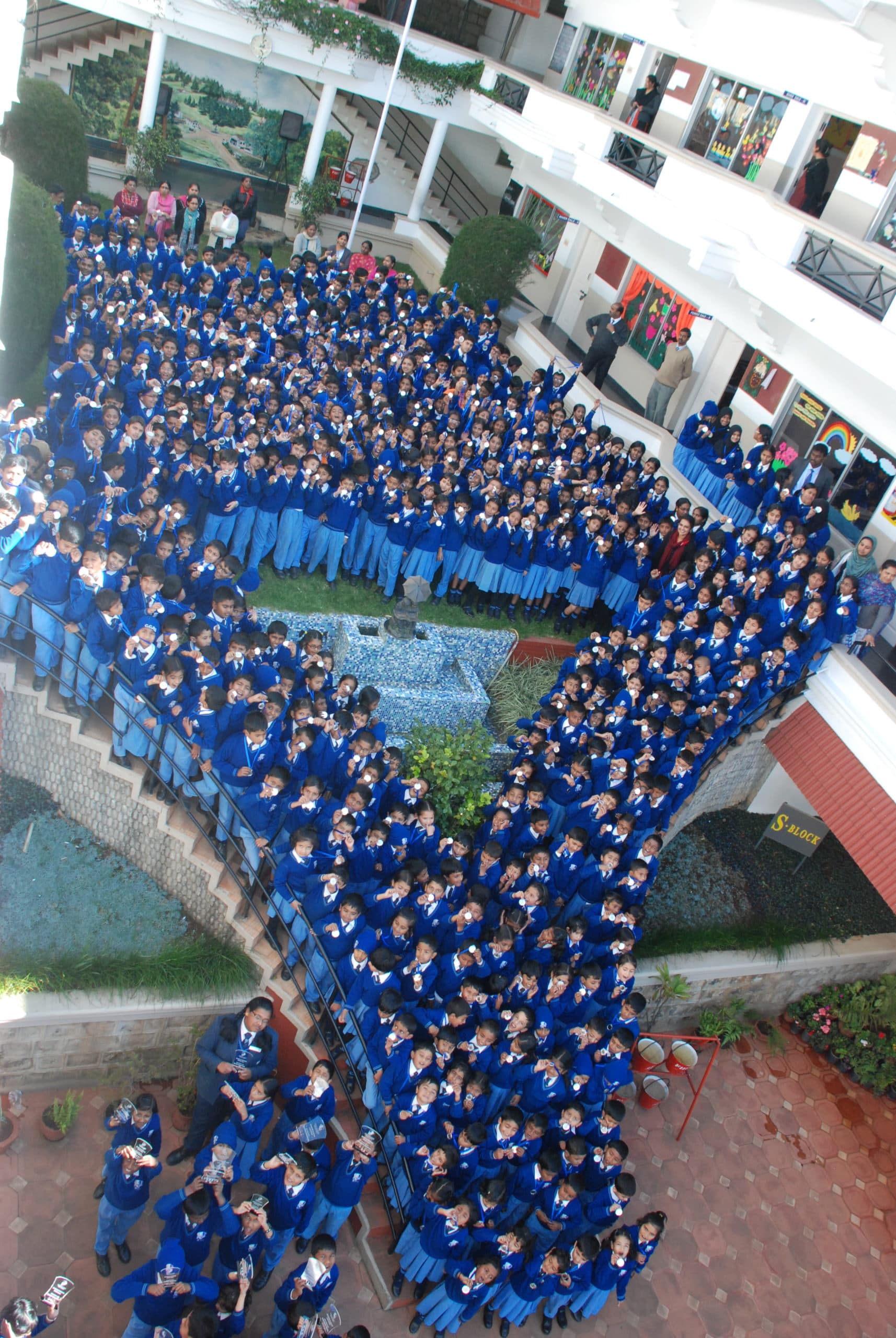 Crescent Castle Public School campus