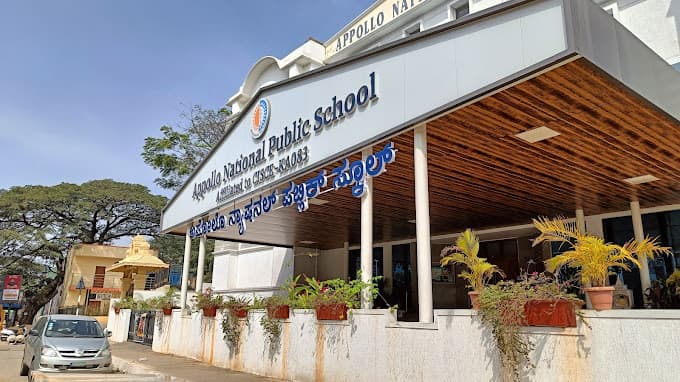 Appollo National Public School campus