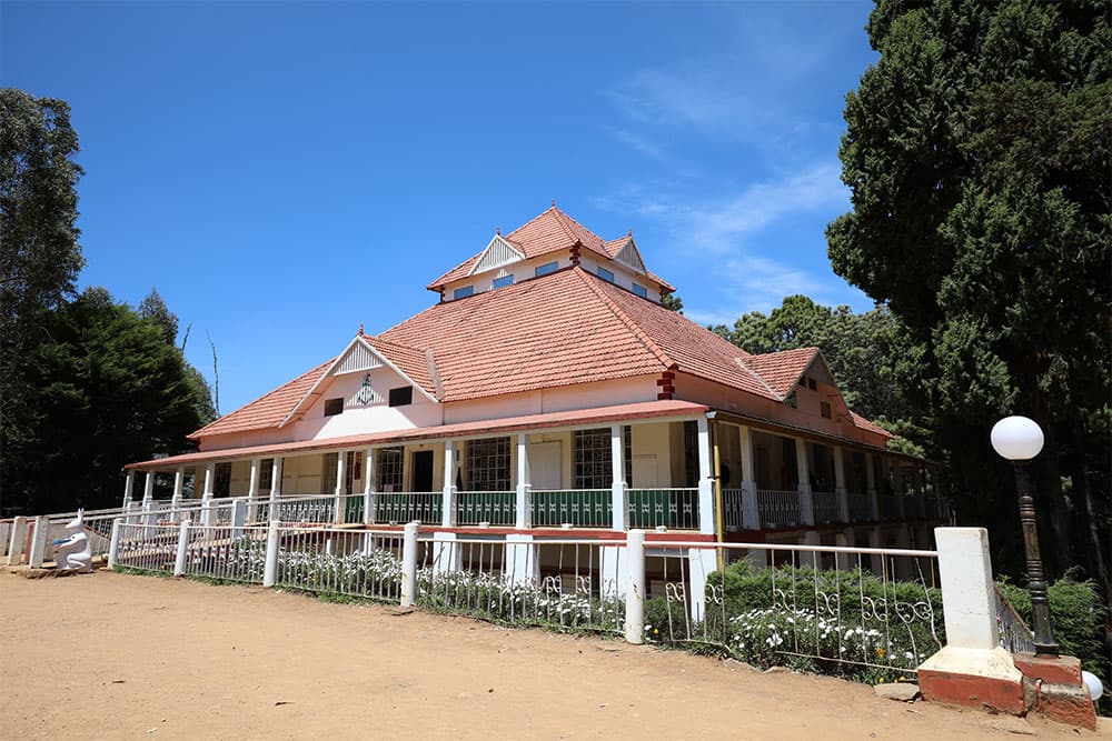 The Laidlaw Memorial School and Junior College campus