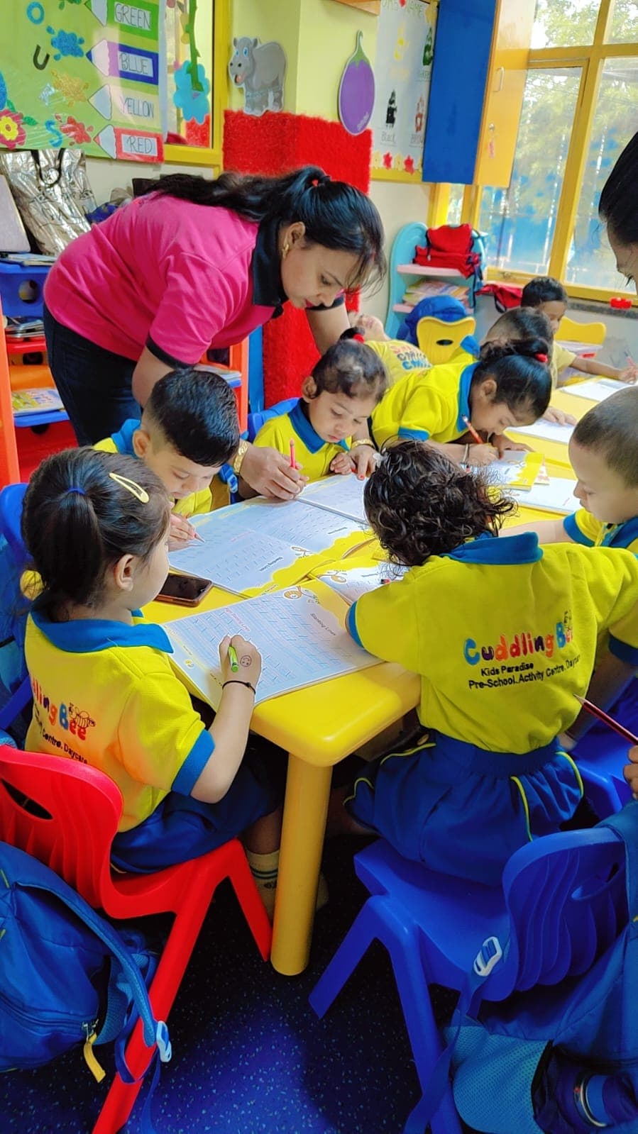 Cuddling Bee Pre-school and Daycare, Yamuna Vihar, Delhi | Best Preschool In Yamuna Vihar | Best Daycare In Yamuna Vihar campus