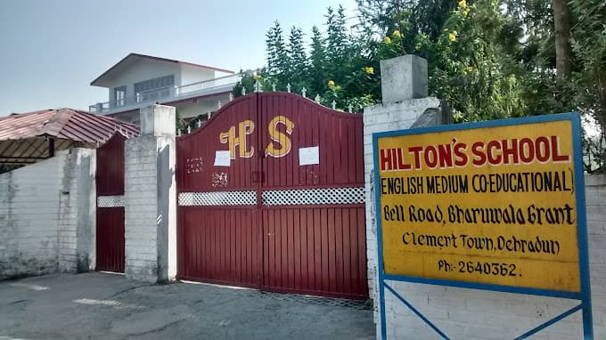 Hilton's School campus