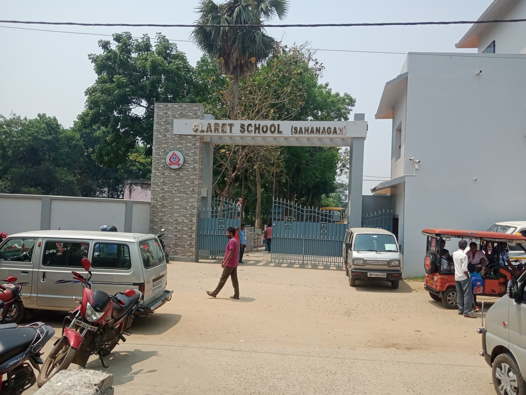 Claret School campus