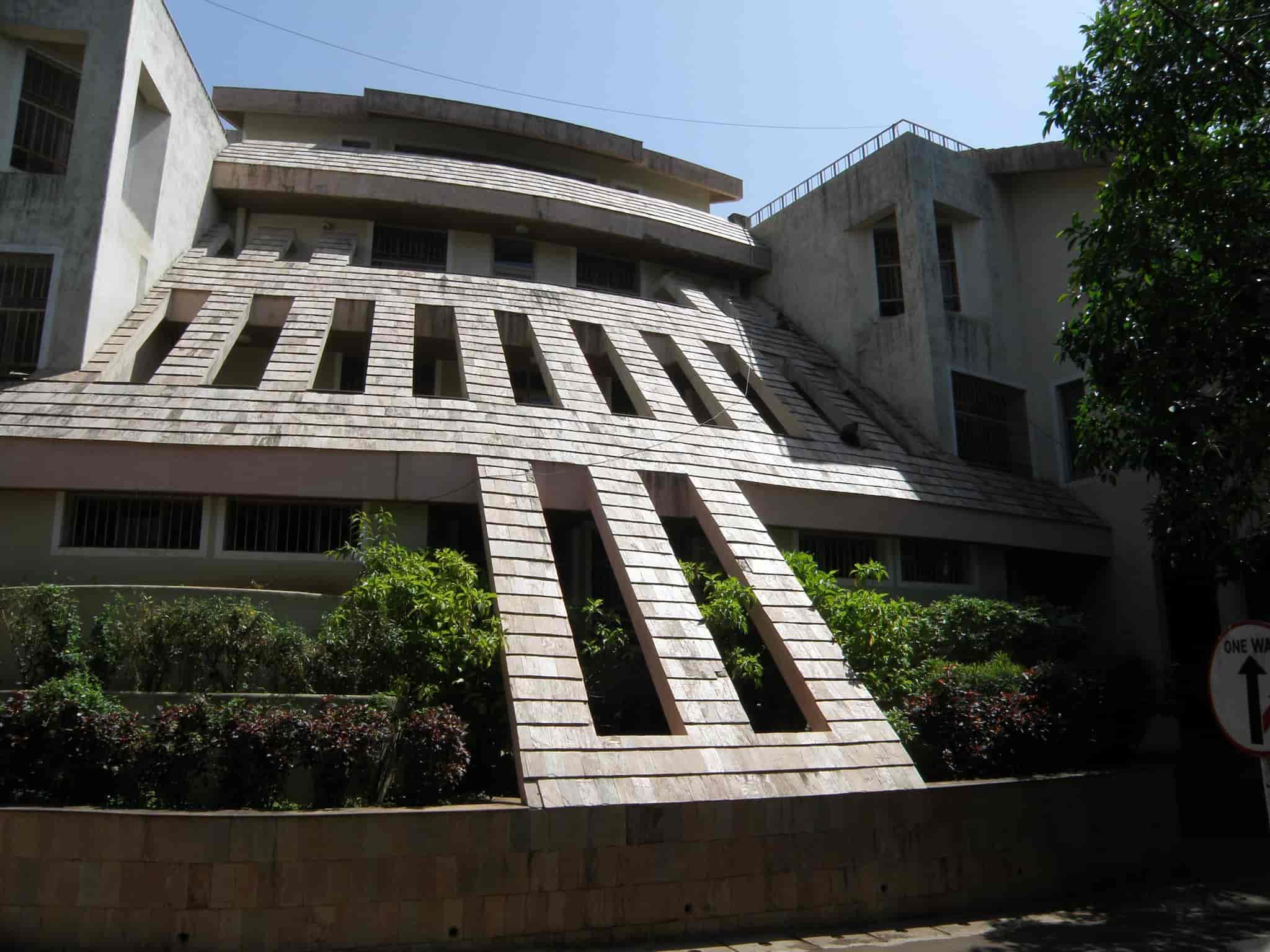 Sanjeewan Vidyalaya campus