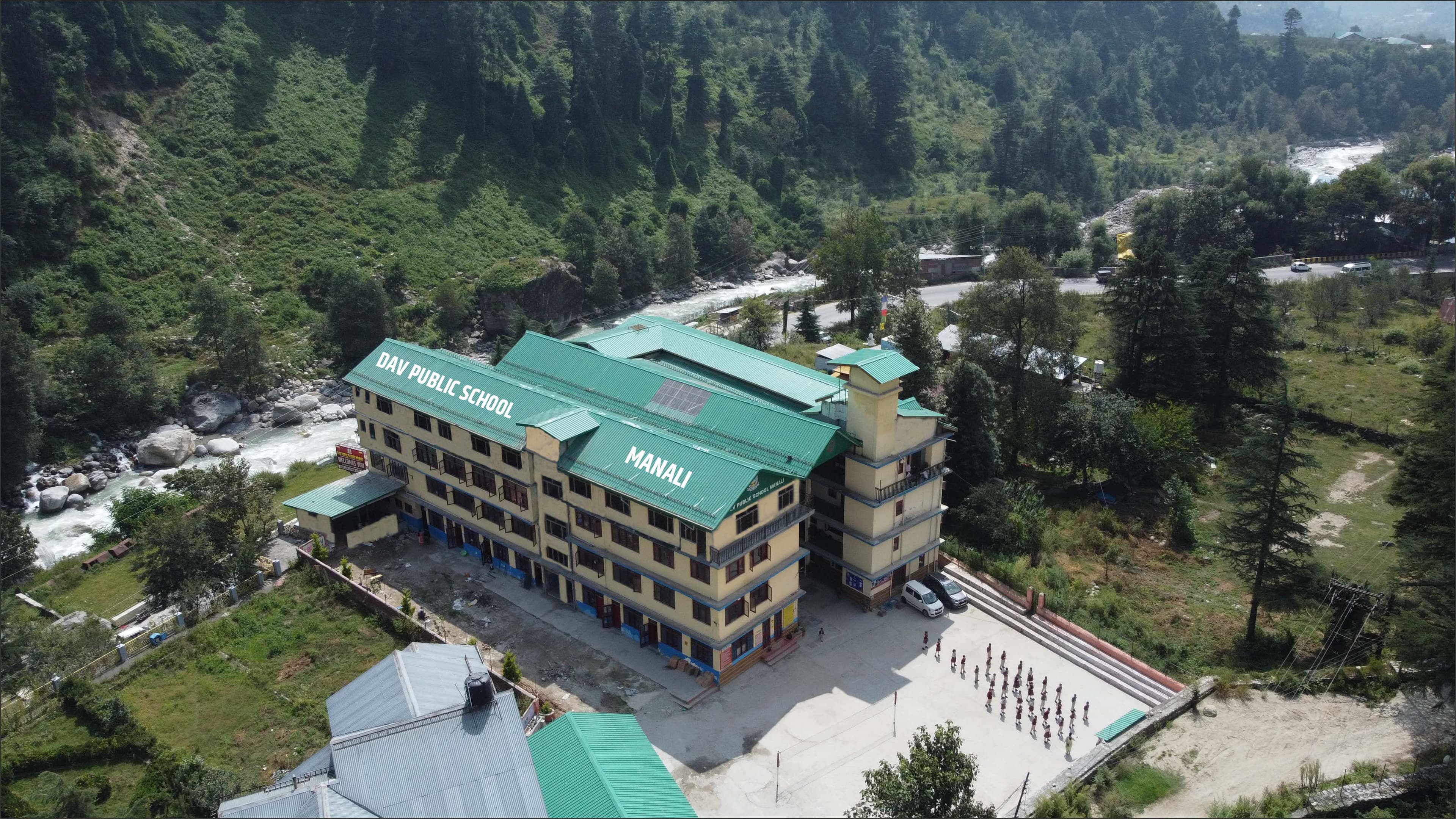 D A V Public School campus