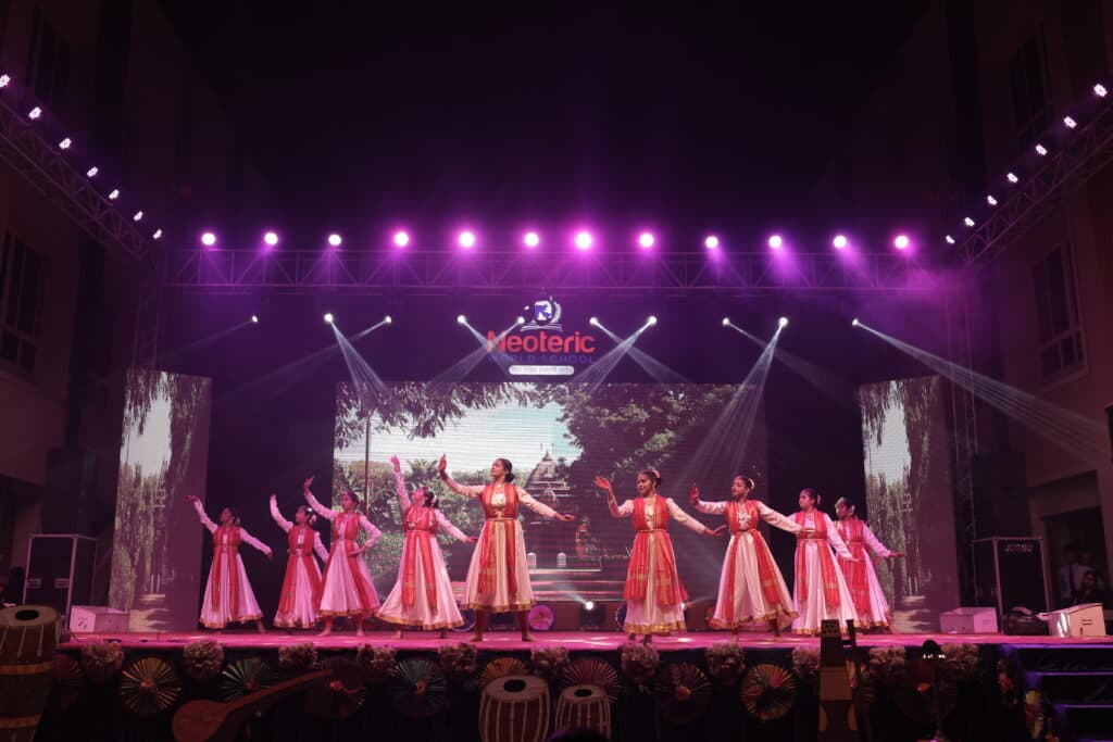 Neoteric World School campus